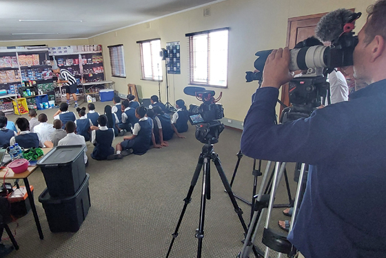 ‘Oom Shakes’ goes Digital